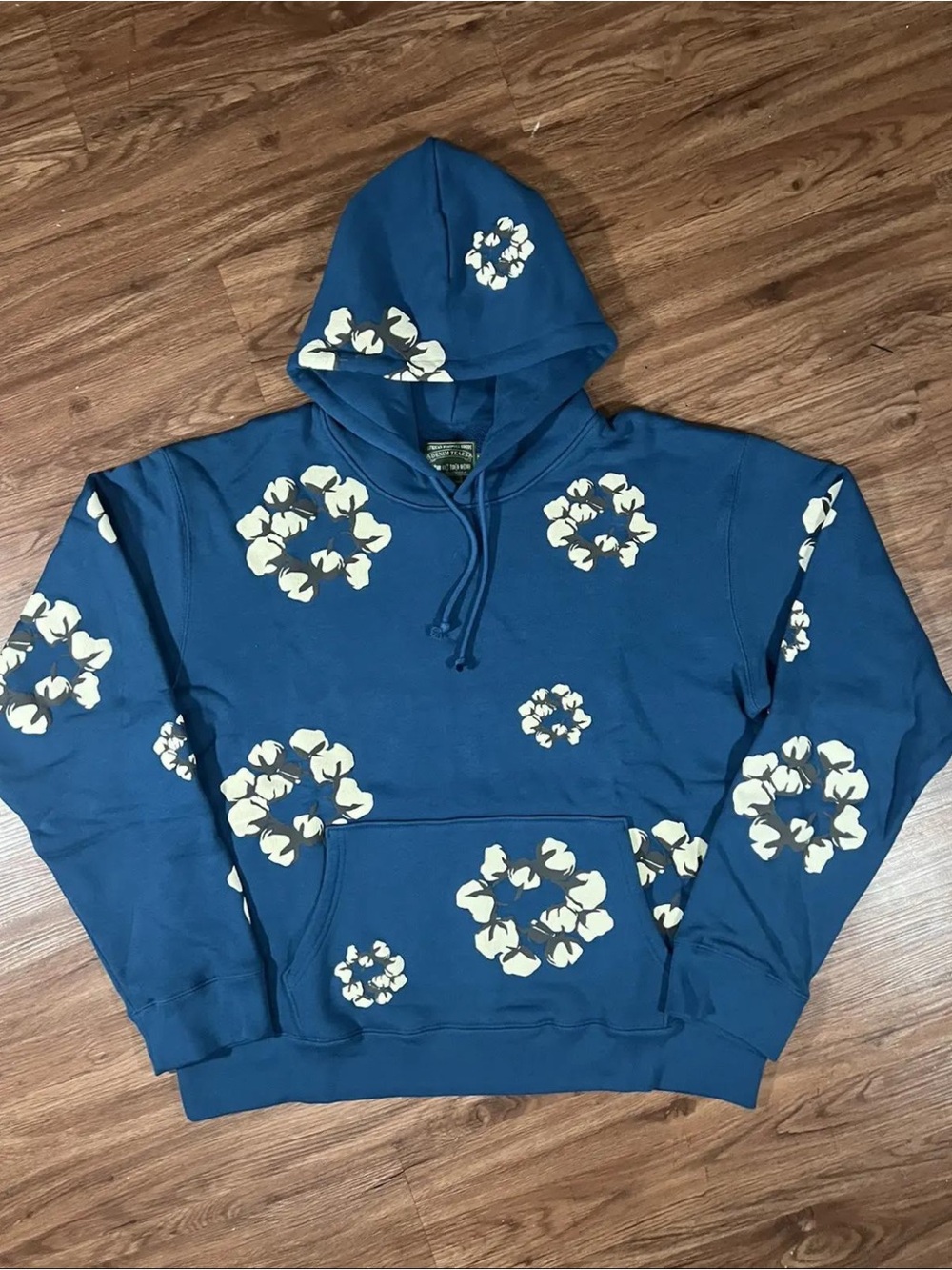Blue Denim tears x CPFM Cactus
Tears Wreath Hoodie